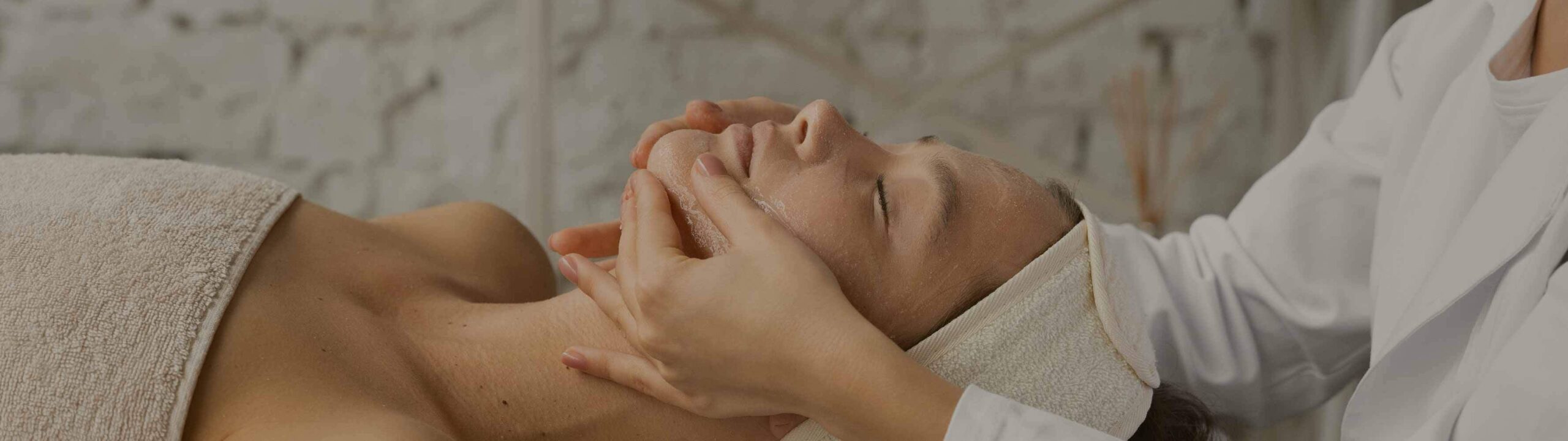 Skin That Speaks: How Regular Facials Quietly Shape How You Feel